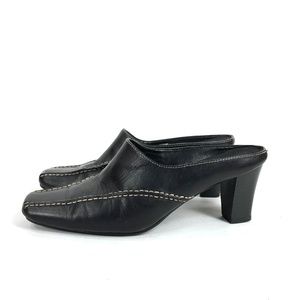 Aerosoles Black Leather 'Catch Me' Loafers